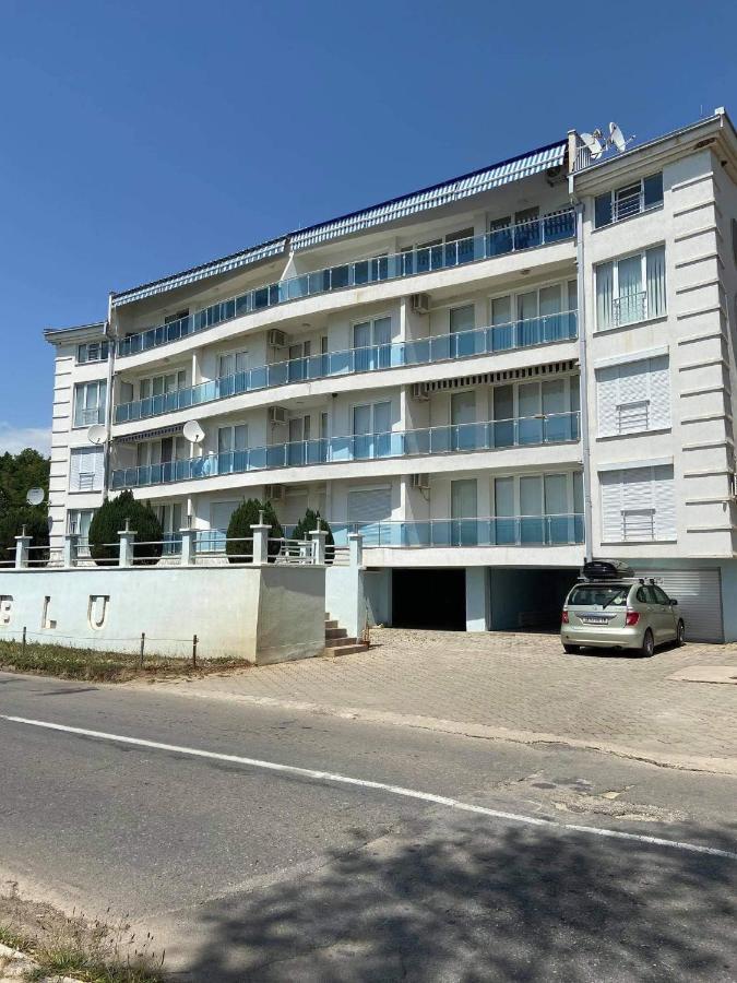 Aqua Blue Apartment Pestani Luaran gambar